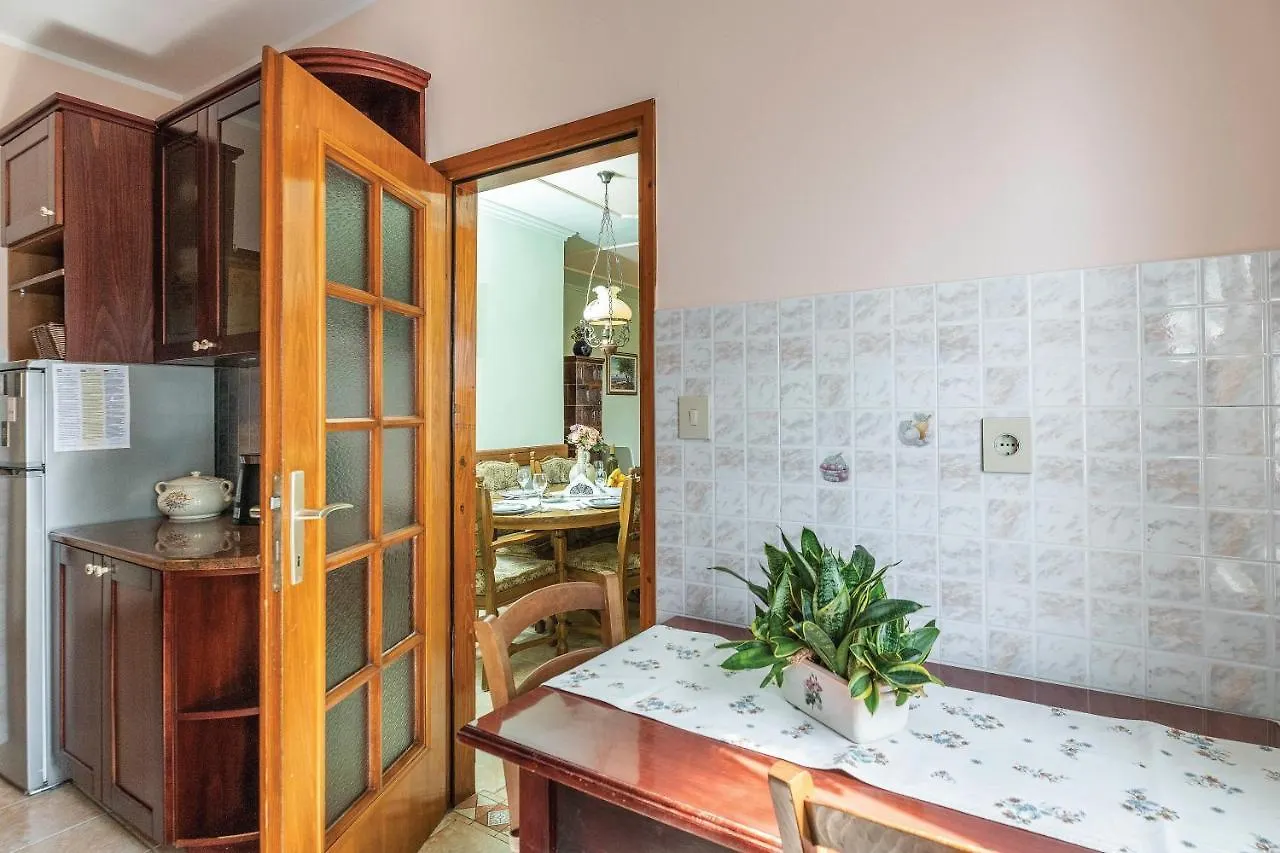 Villa Margerita With Private Pool, Yard And Parking Kastelir