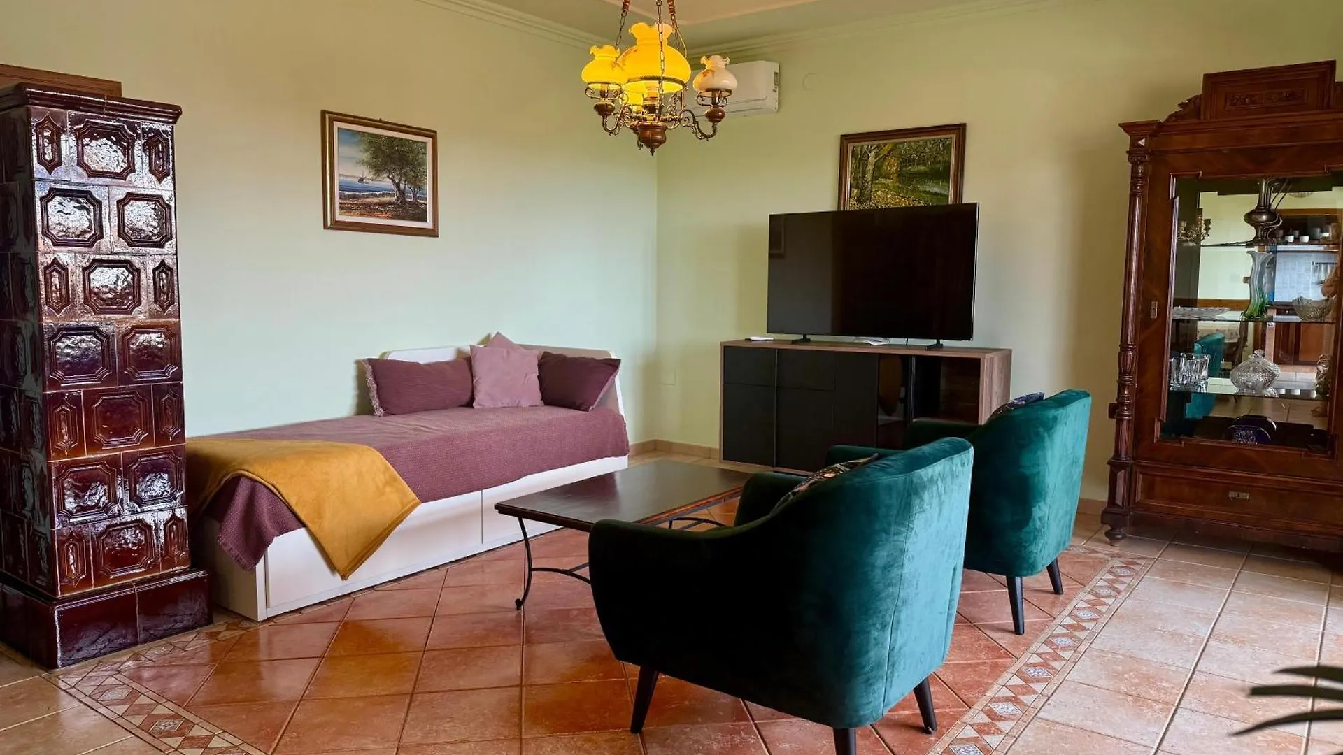 Villa Margerita With Private Pool, Yard And Parking Kastelir